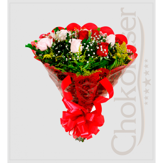 Buquê com 8 rosas naturais